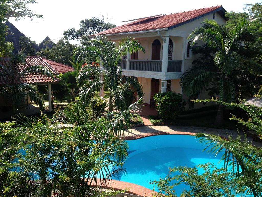 Villa Lamuhouse Praia de Diani Exterior foto